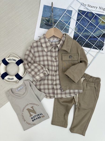 طقم ولادي 4 قطع 9000