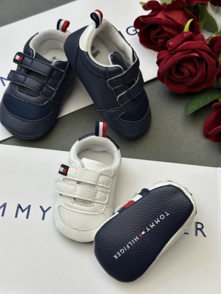 حذاء TOMMY