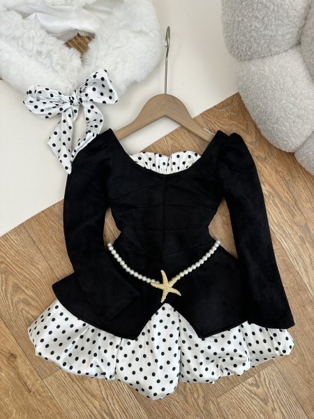 طقم بناتي 1002