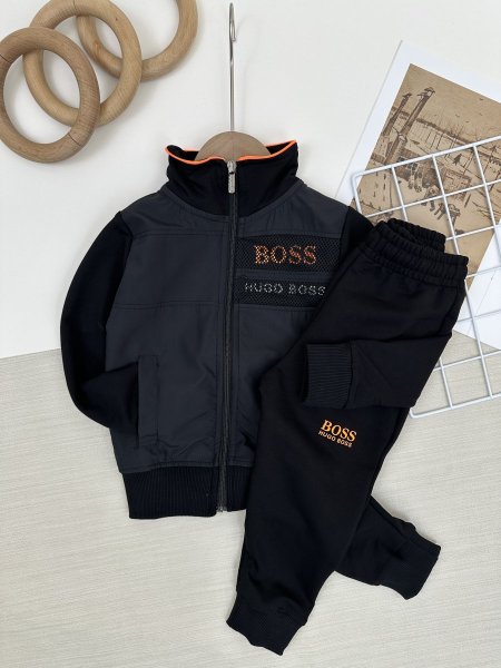 اسود مع اورنج