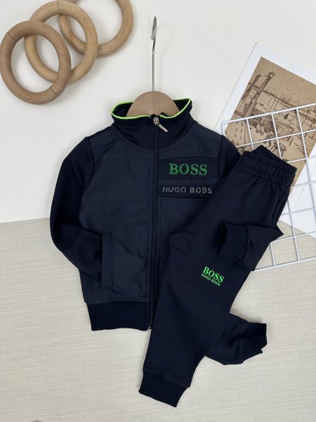 كحلي مع فسفوري