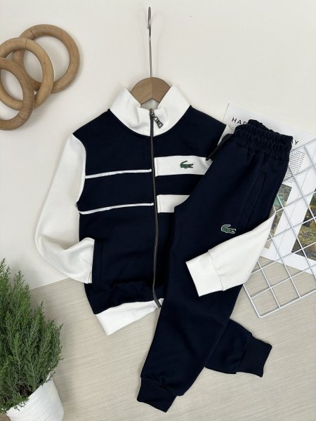 كحلي مع ابيض