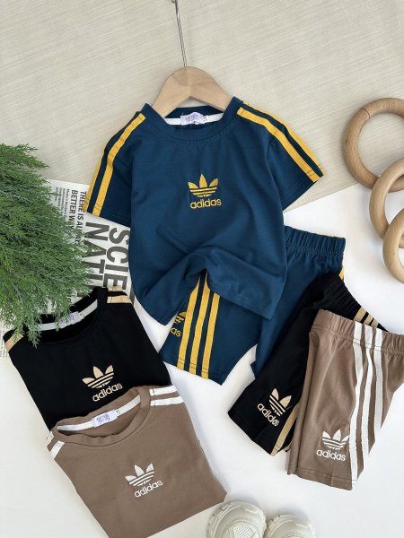 بدلة عملي adidas 611