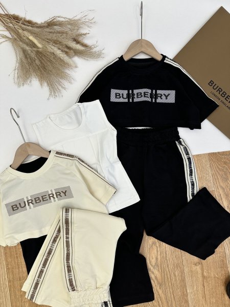 بدلة بناتي BURBERRY