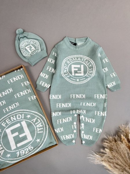 طقم بيبي مستشفى fendi
