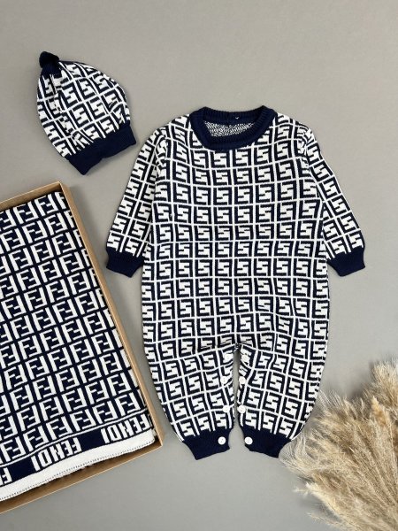 طقم بيبي مستشفى fendi