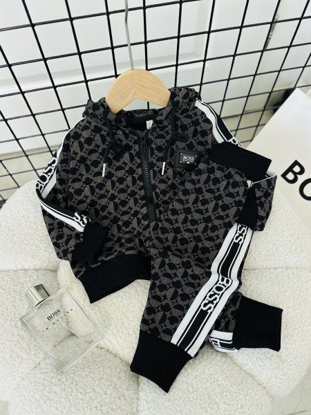 بدلة boss 68539