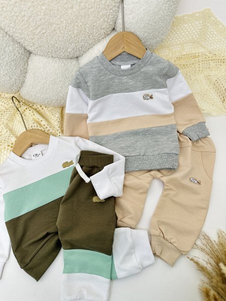 بدلة بيبي Lacoste