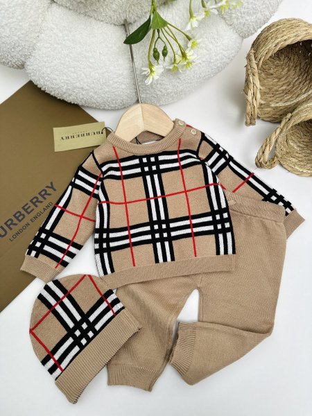 بدلة بيبي BURBERRY 20917