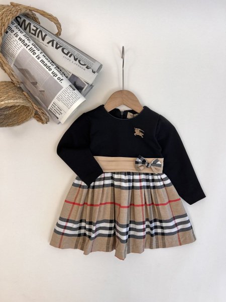 فستان BURBERRY 942