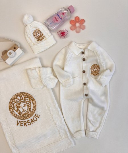 طقم بيبي مستشفى VERSACE