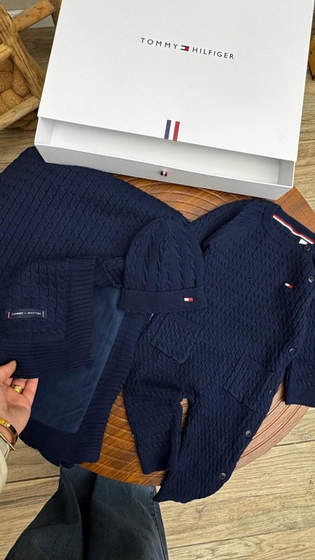 طقم افرهول TOMMY