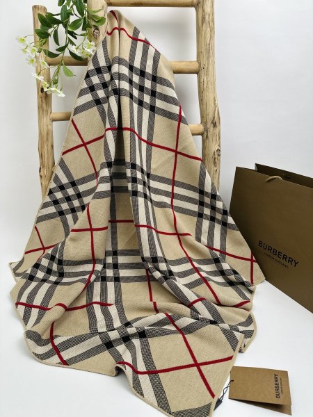 حرام بيبي Burberry