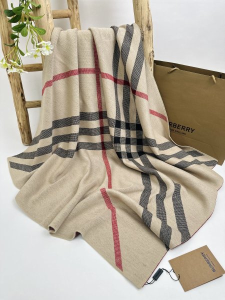 حرام بيبي Burberry