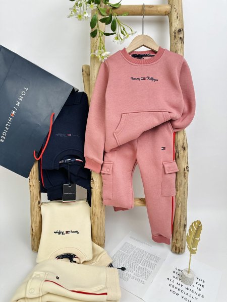 بدلة Tommy فوتر