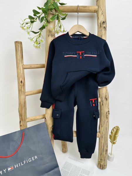 بدلة Tommy فوتر